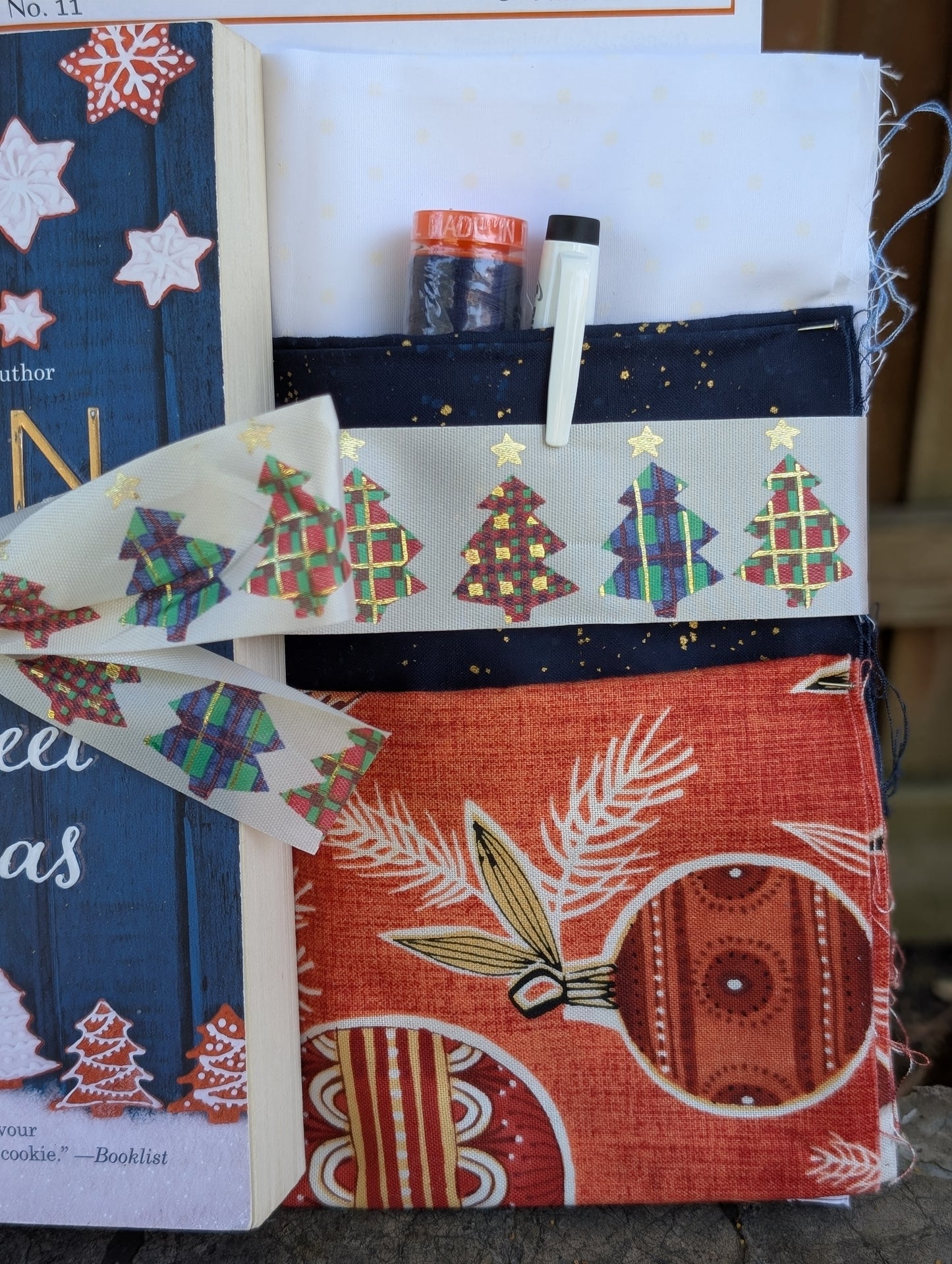 Quilter's Book Bundle- Home Sweet Christmas by Susan Mallery